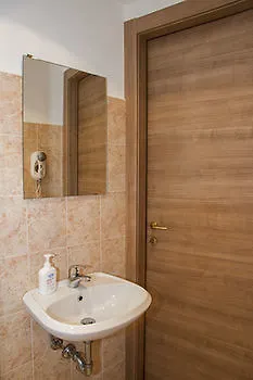 Hotel Center Piazza Pontida *